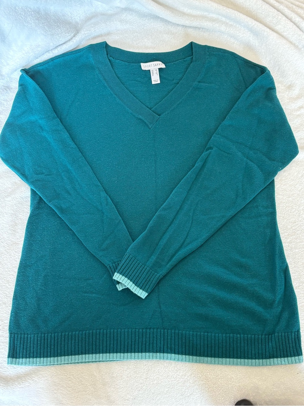 Sport Savvy Women's Teal V-Neck Sweater